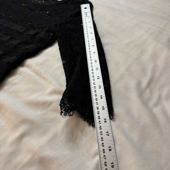 Philosophy Blues Original Women's 3/4 Sleeve Crochet Lace Sheer Top Black Size 8 - Picture 9 of 12